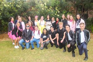 GREASE DRESS UP-15